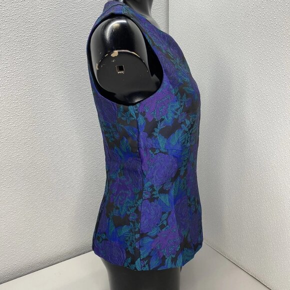 Hyacinth House Women’s Jacquard Floral Sleeveless Blouse - Picture 7 of 11